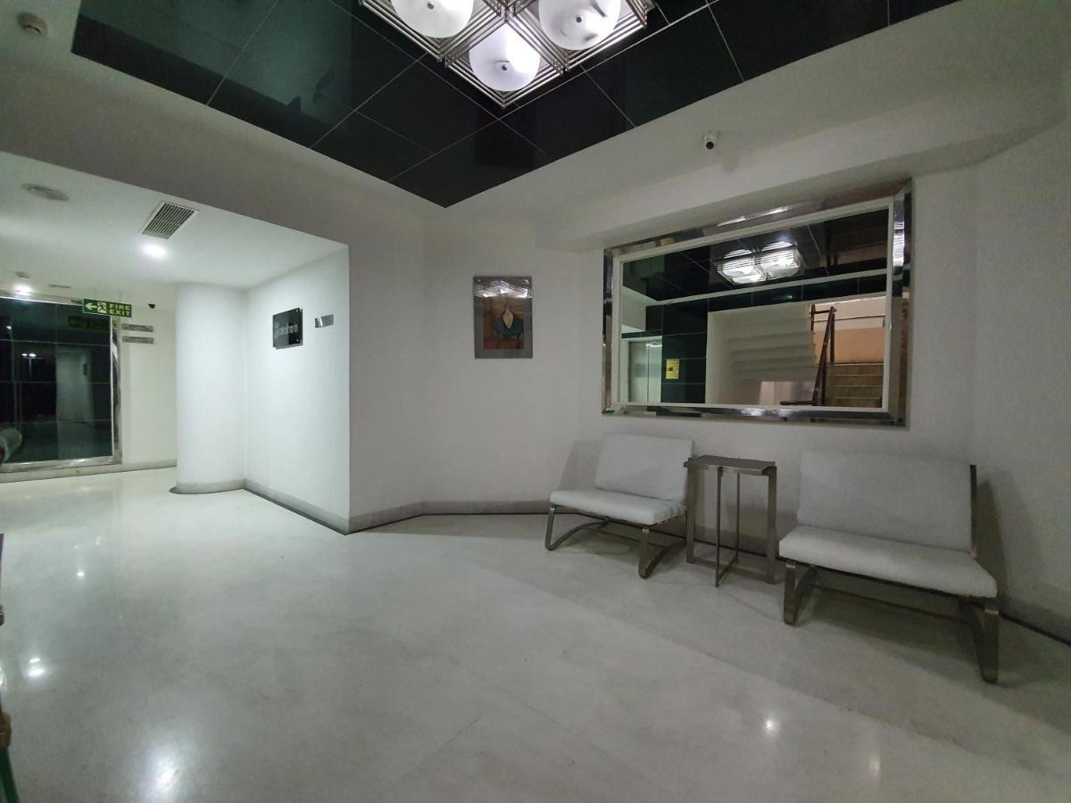 班加罗尔什拉文蒂萨洛瓦门廊酒店 外观 照片