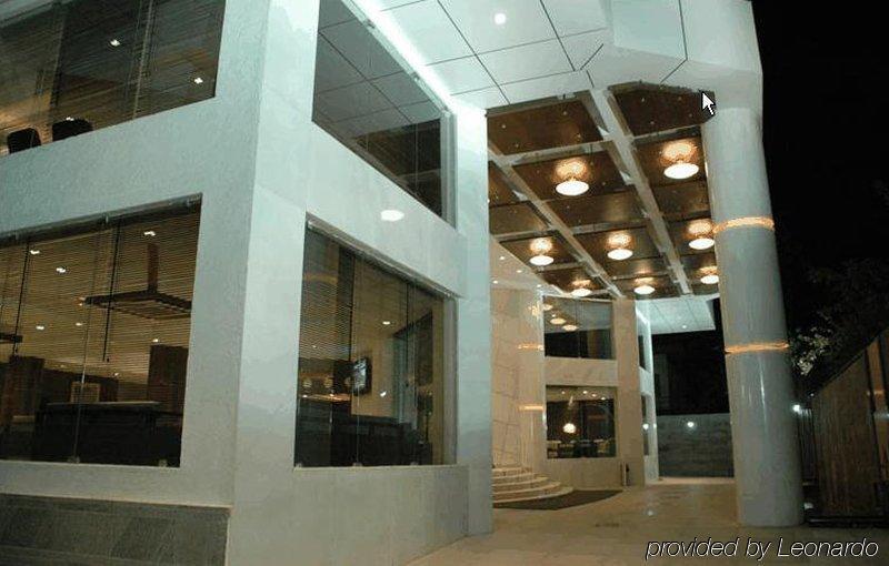 班加罗尔什拉文蒂萨洛瓦门廊酒店 外观 照片